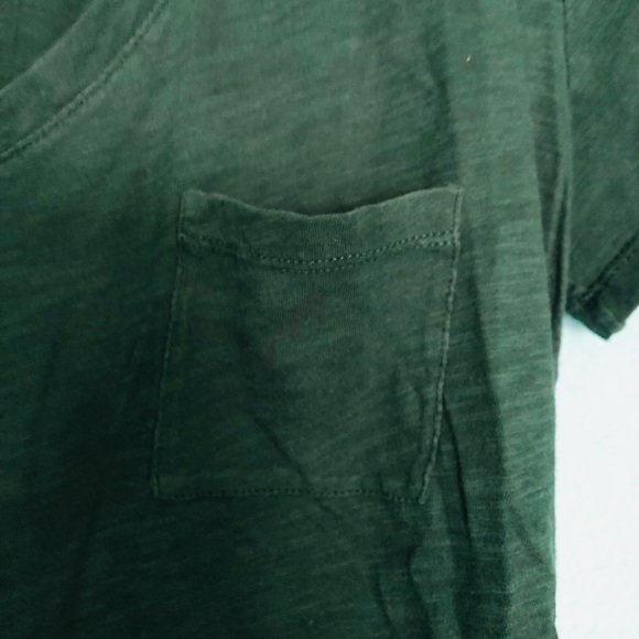 Madewell V Neck Pocket Tee - Picture 2 of 6